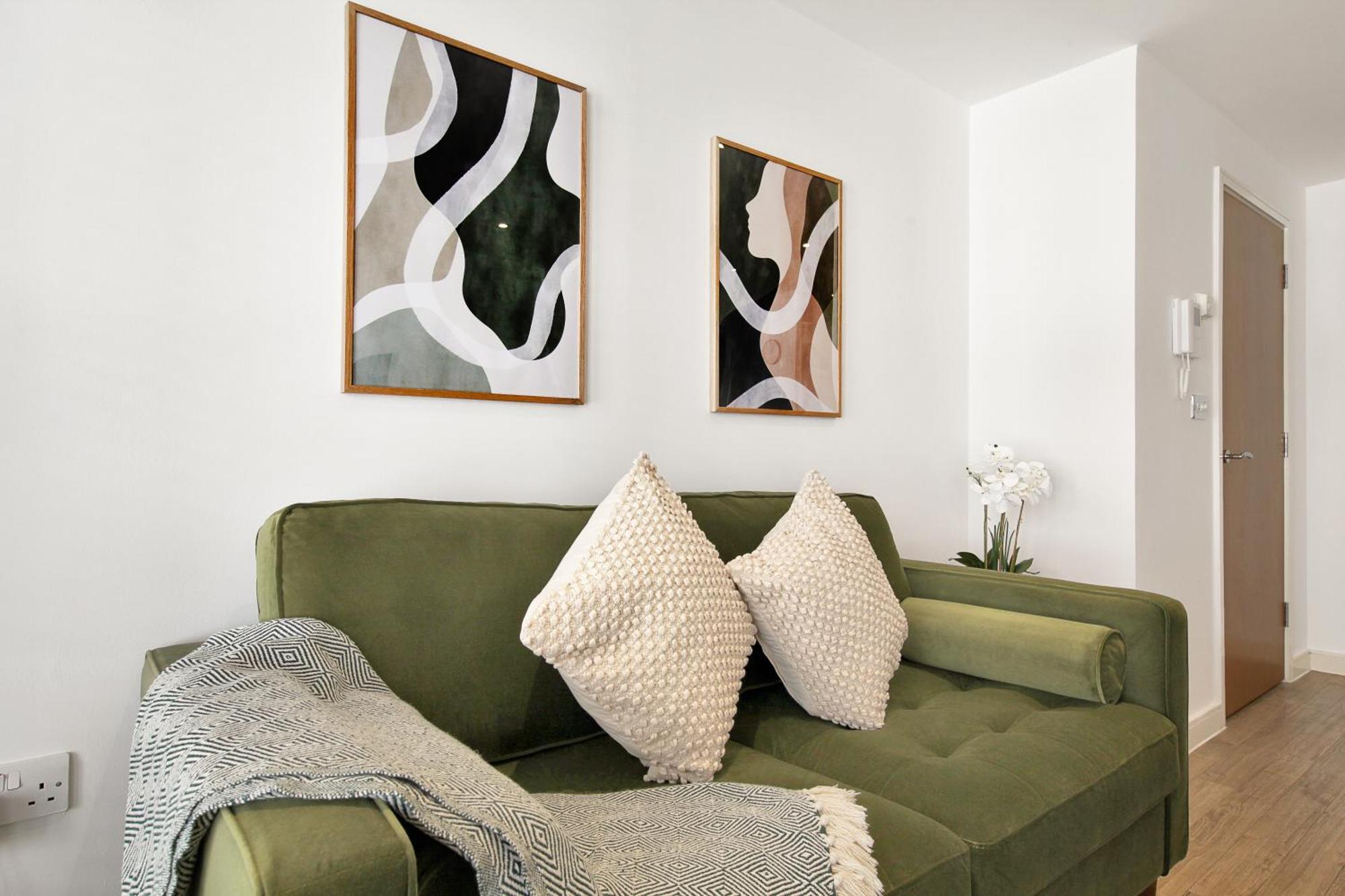 Apartment 2 Bed Executive Next To Liverpool Street Free Wifi By Aparts *