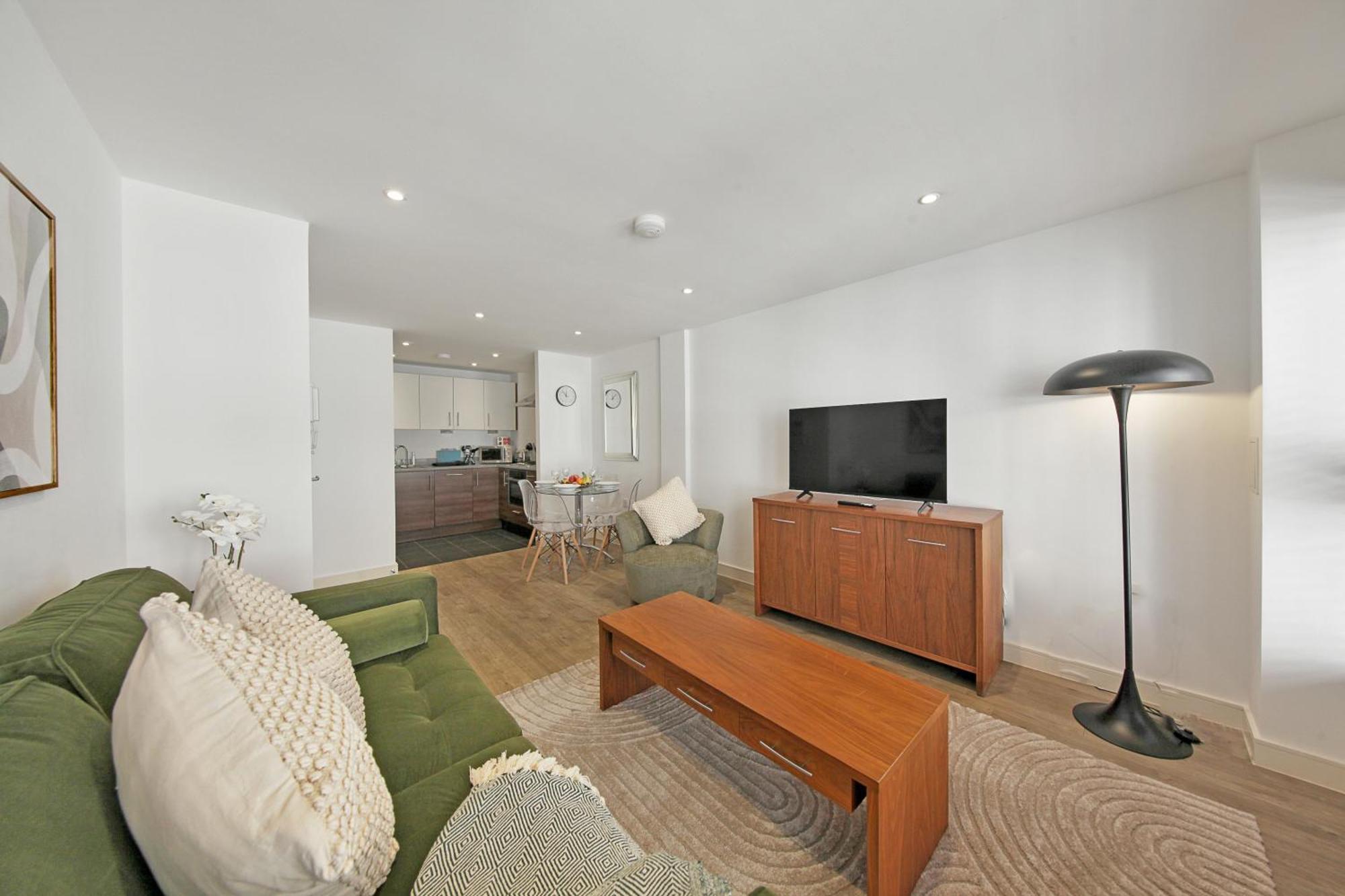 Apartment 2 Bed Executive Next To Liverpool Street Free Wifi By Aparts